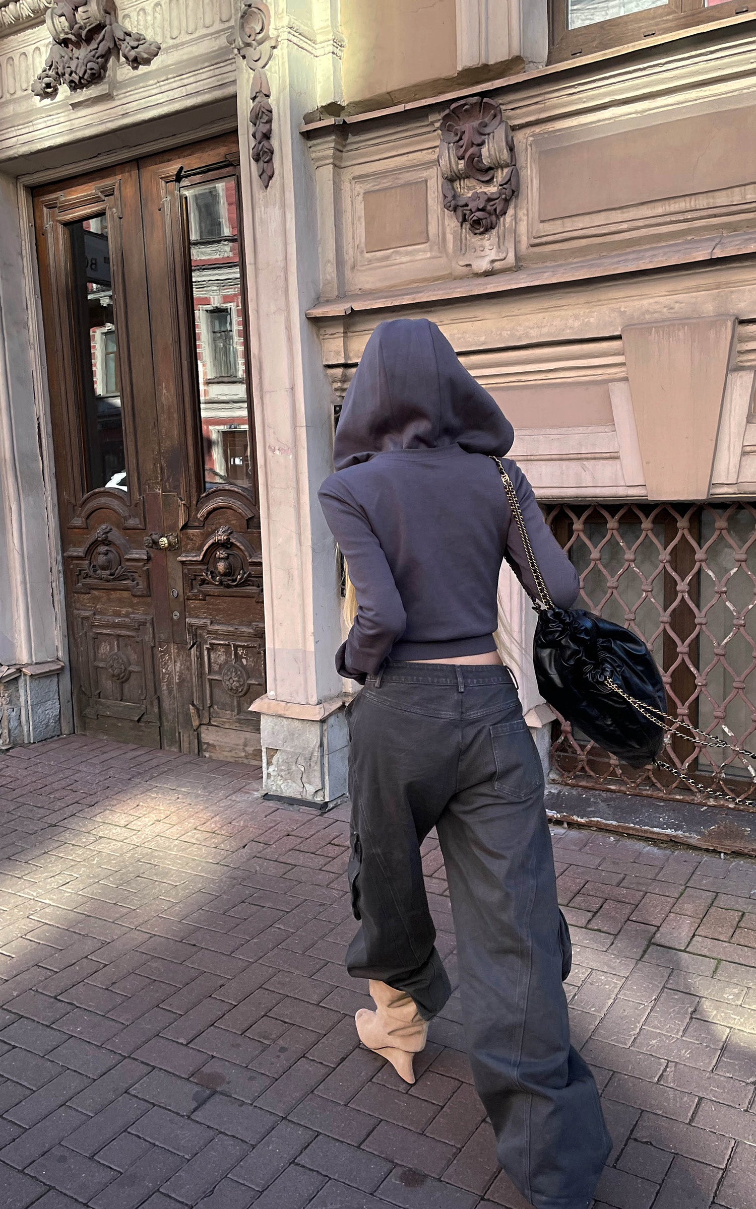 Rase le sol デコンストラクト フィット フーディ スカルプテッド スウェットシャツ