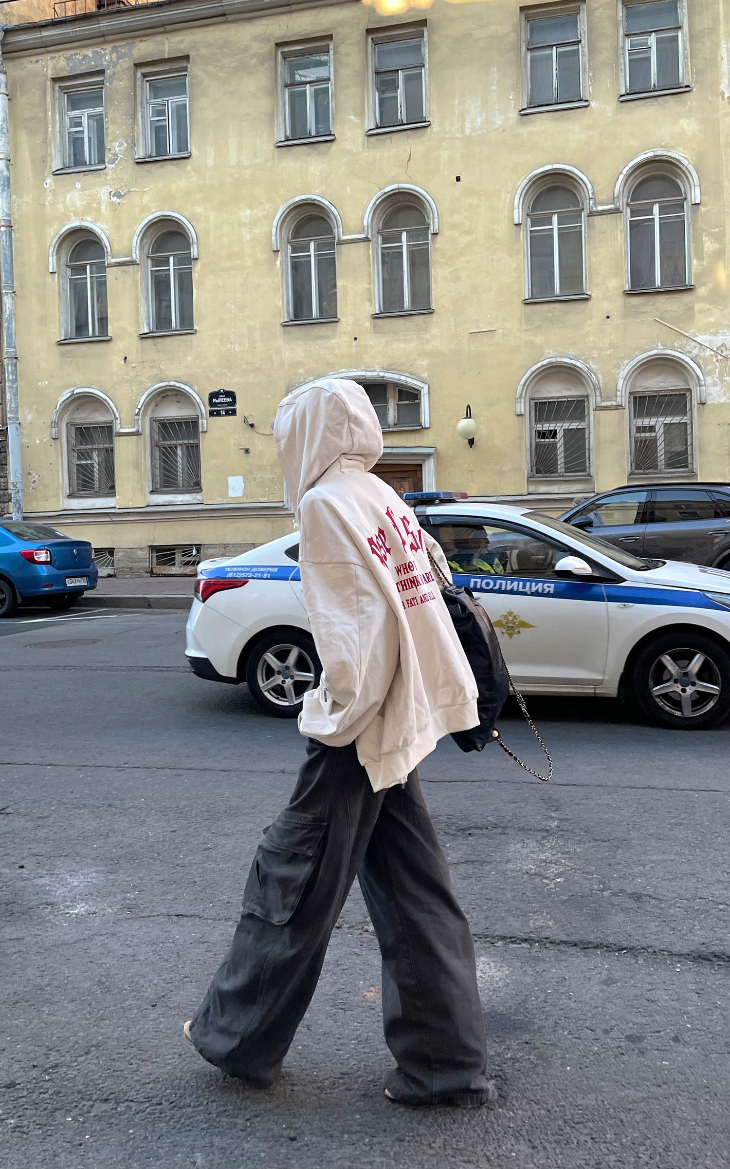 Rase le sol ユーティリティポケット付きスカルプトスリーブフーディ