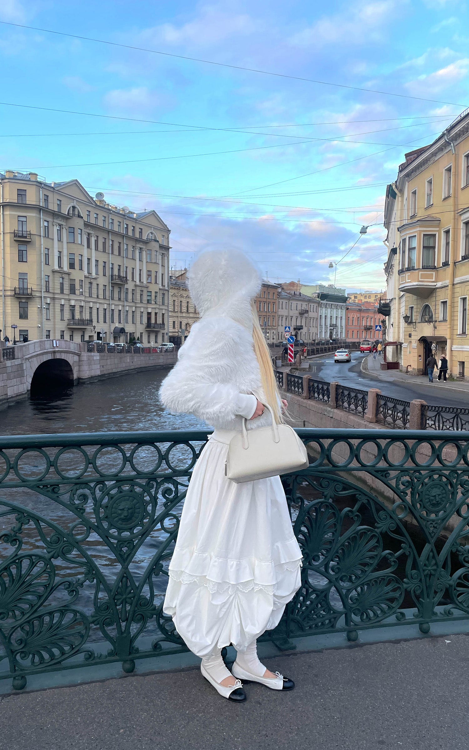 Rase le sol エンジェルウィングフェイクファー フーディジャケット