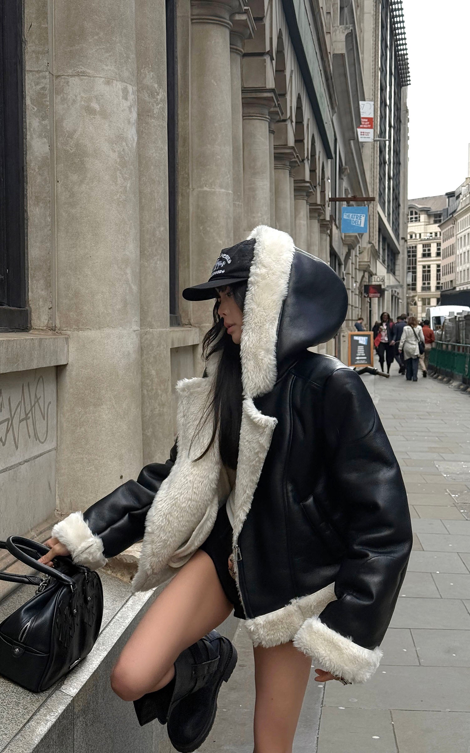 WARDEN EDGE フェイクシアリング クロップドフードジャケット