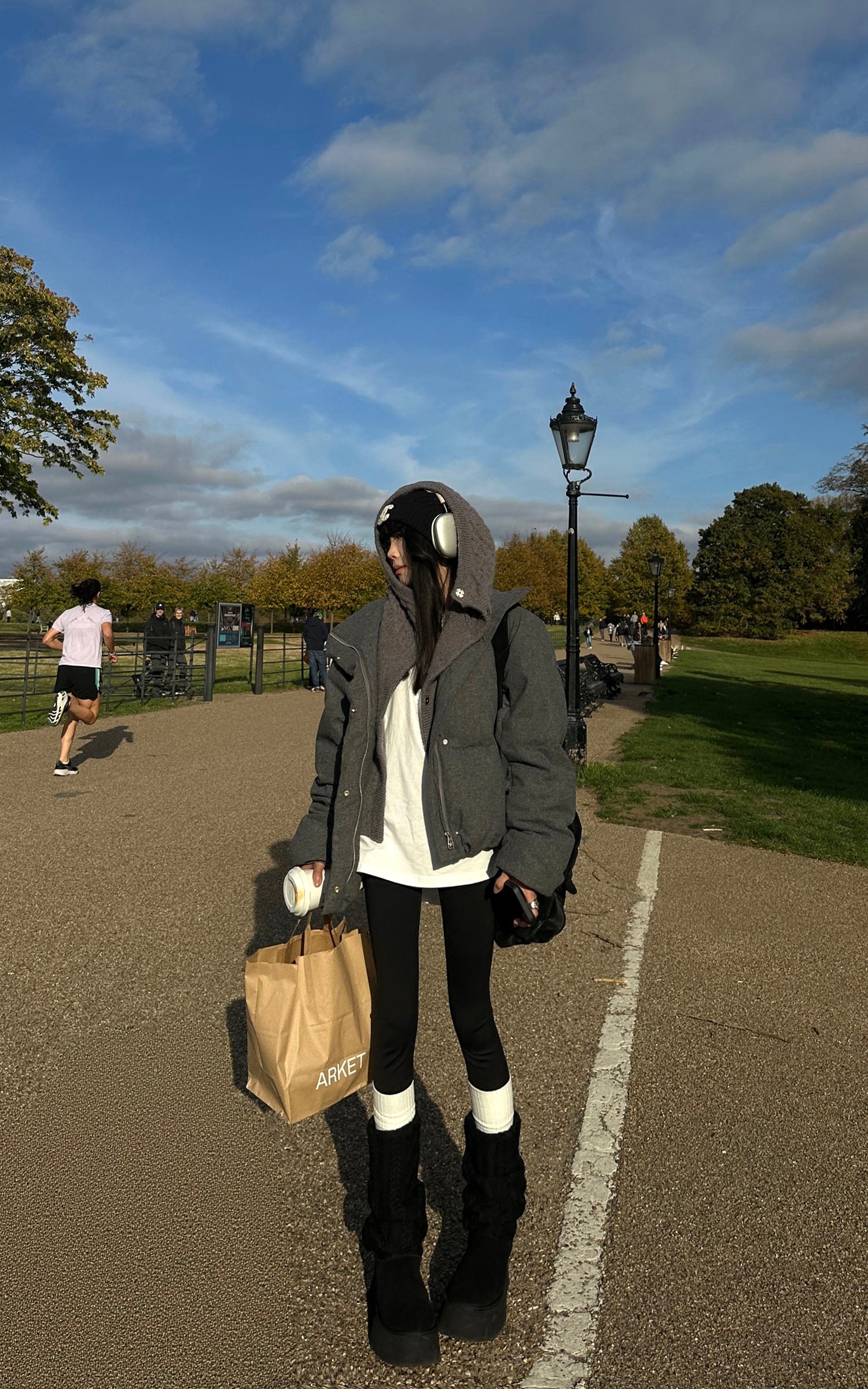 WARDEN EDGE ニットフード付きウール風ダウンジャケット