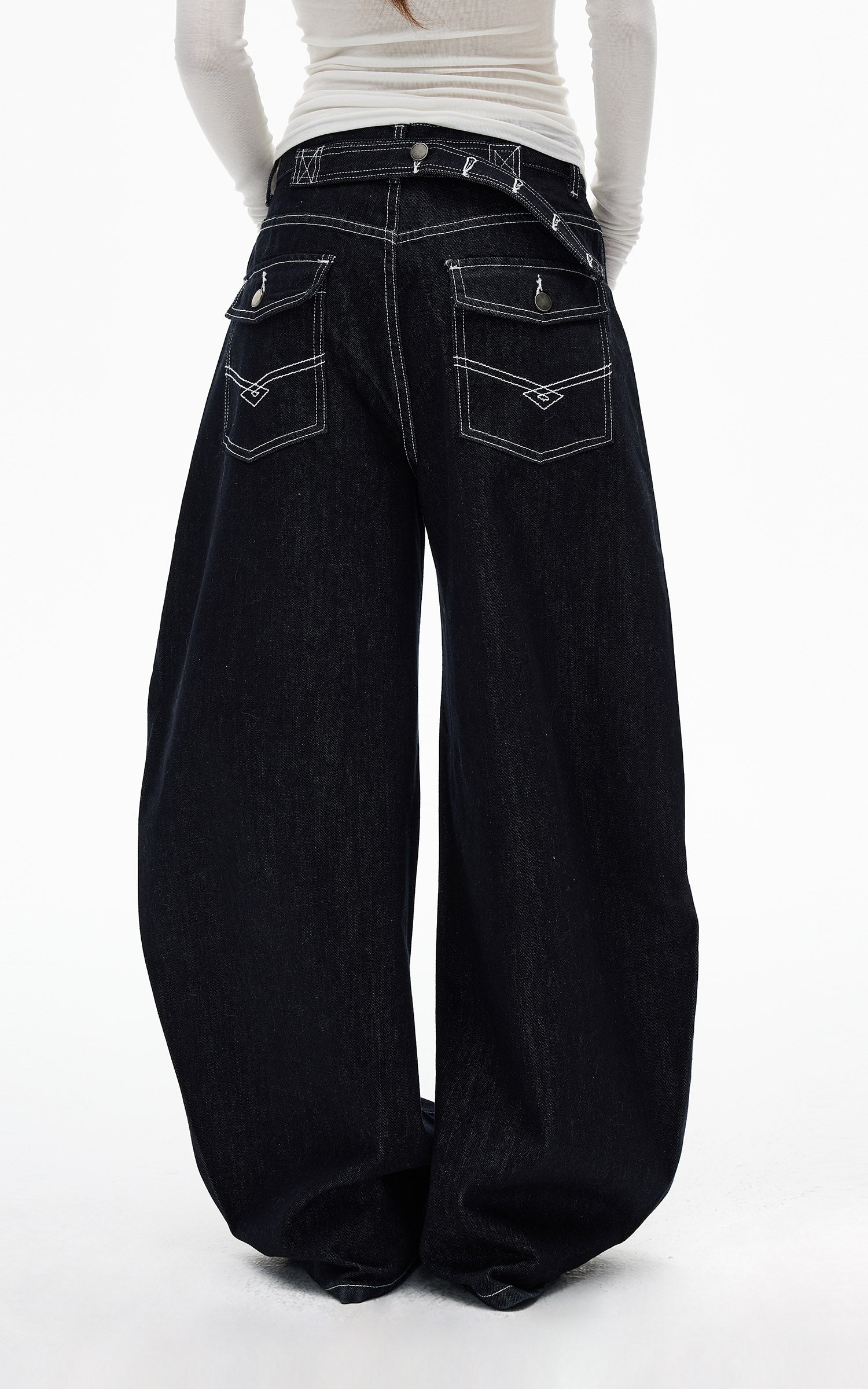 IAMXIAA ダブルバックポケット付きコントラストステッチワイドレッグデニムジーンズ