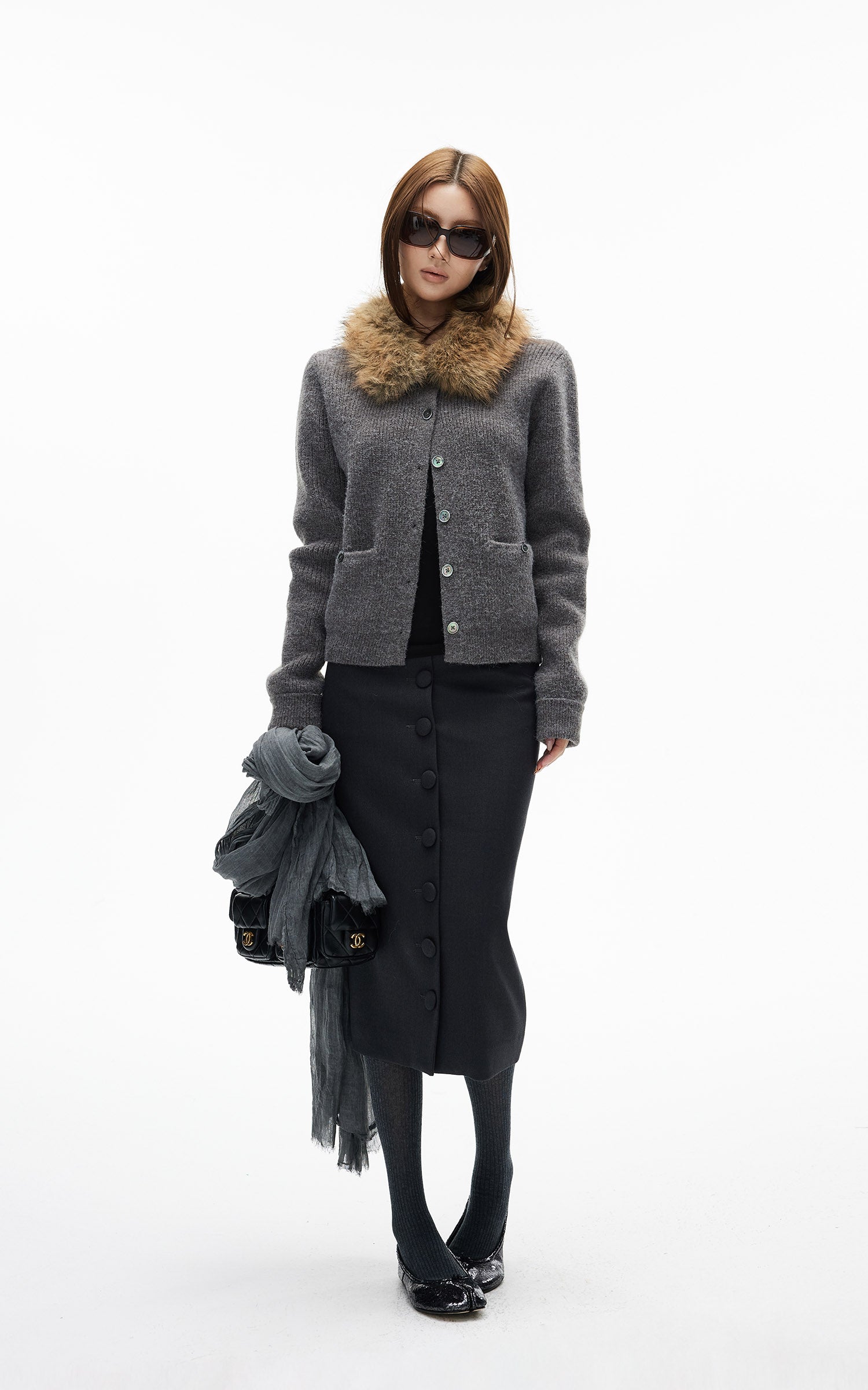 IAMXIAA フェイクファー襟ウール風ニットカーディガン