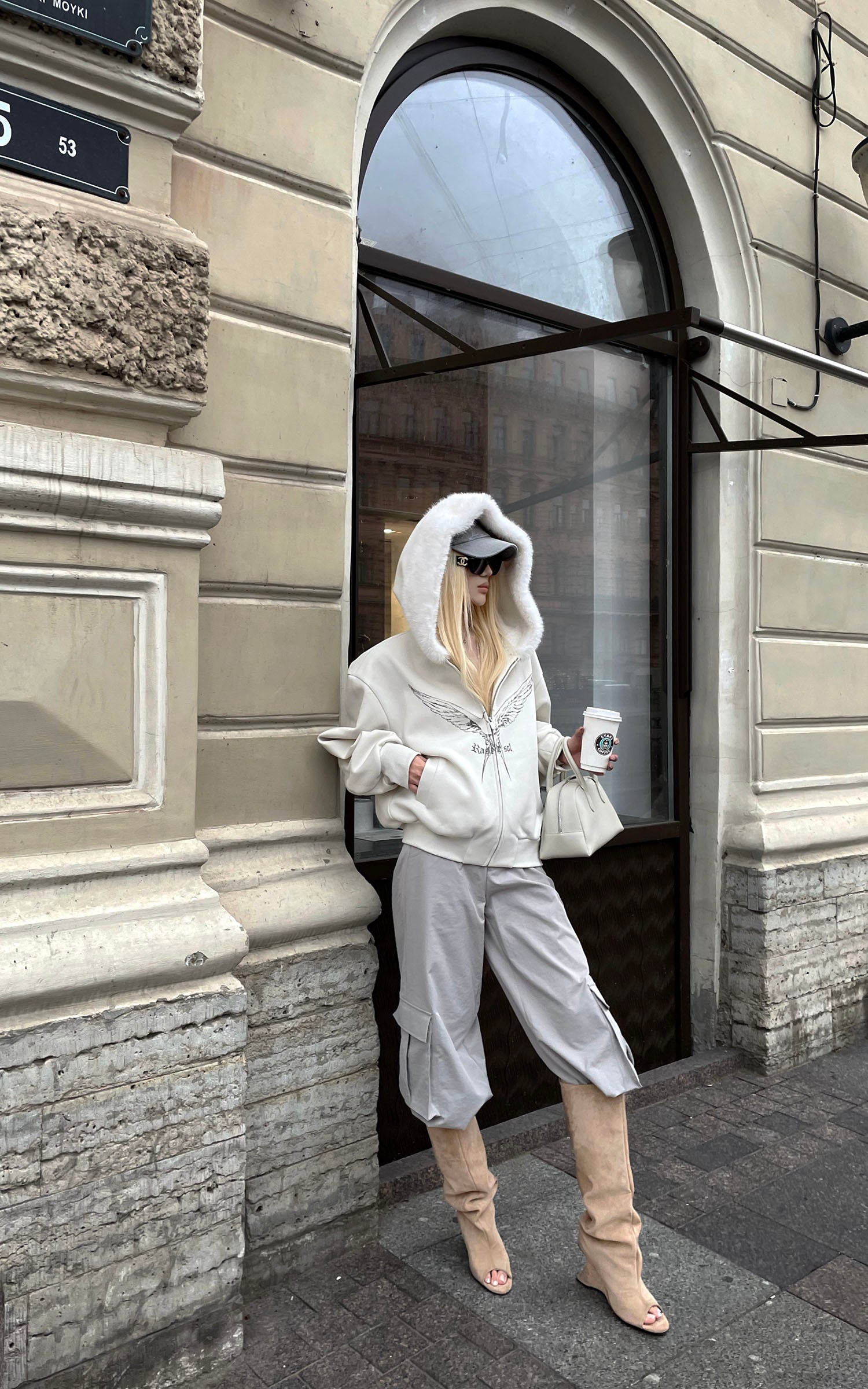 Rase le sol ウインググラフィック付きフリースフーディ