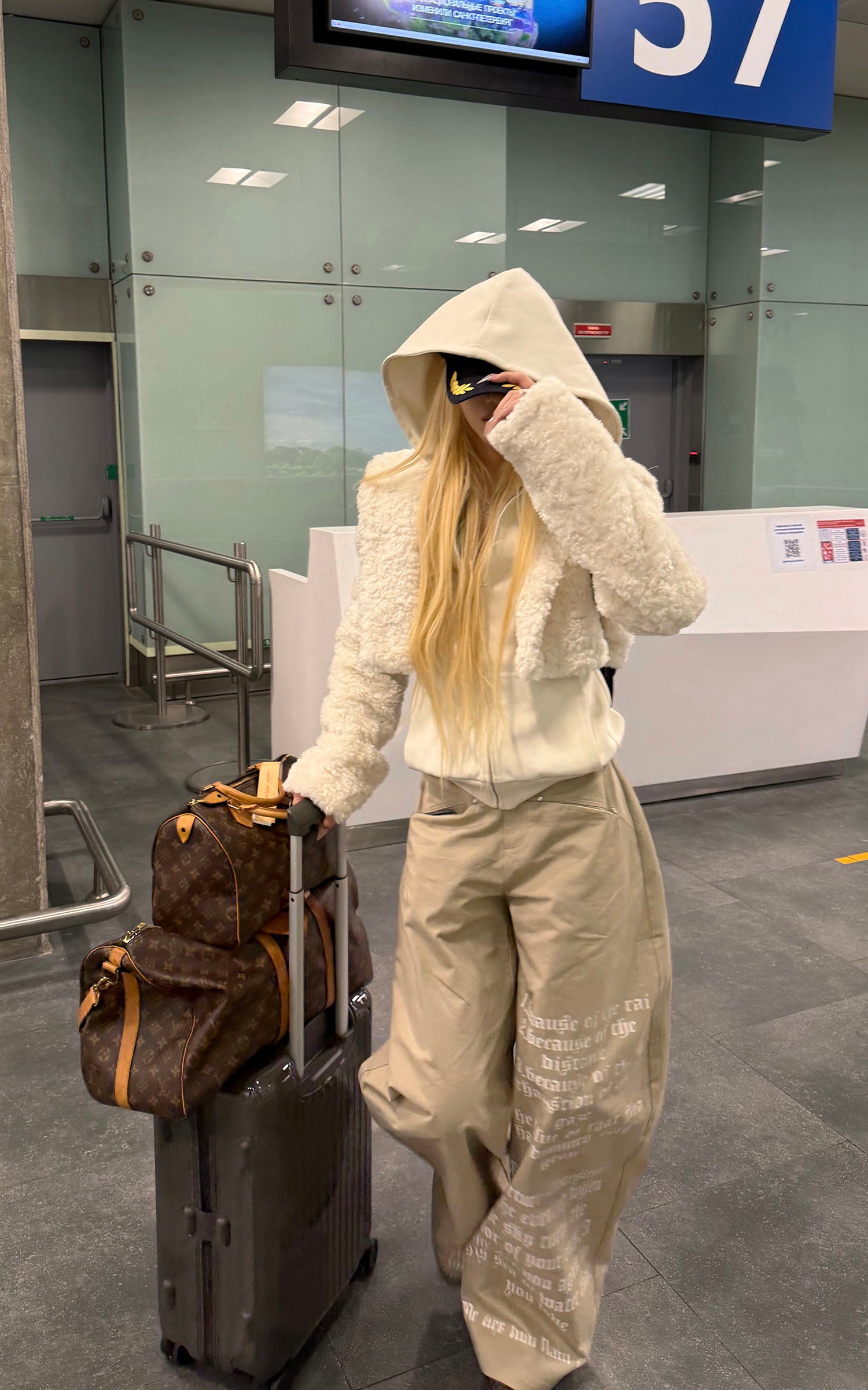 Rase le sol フェイクレイヤードシアリングフーディージャケット