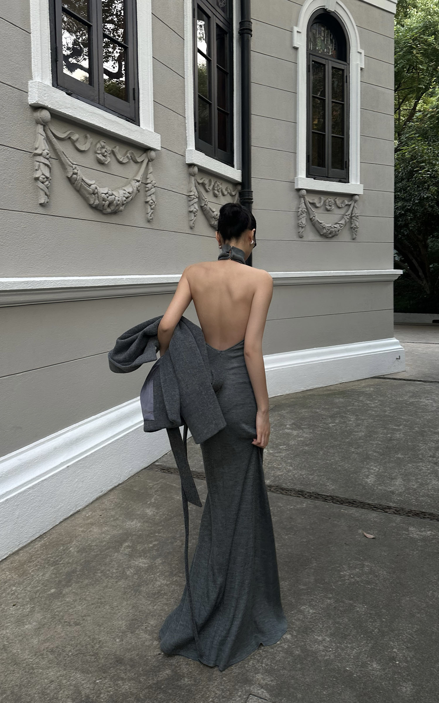 ROVENTE ハルターバックレスリブニットマキシドレス