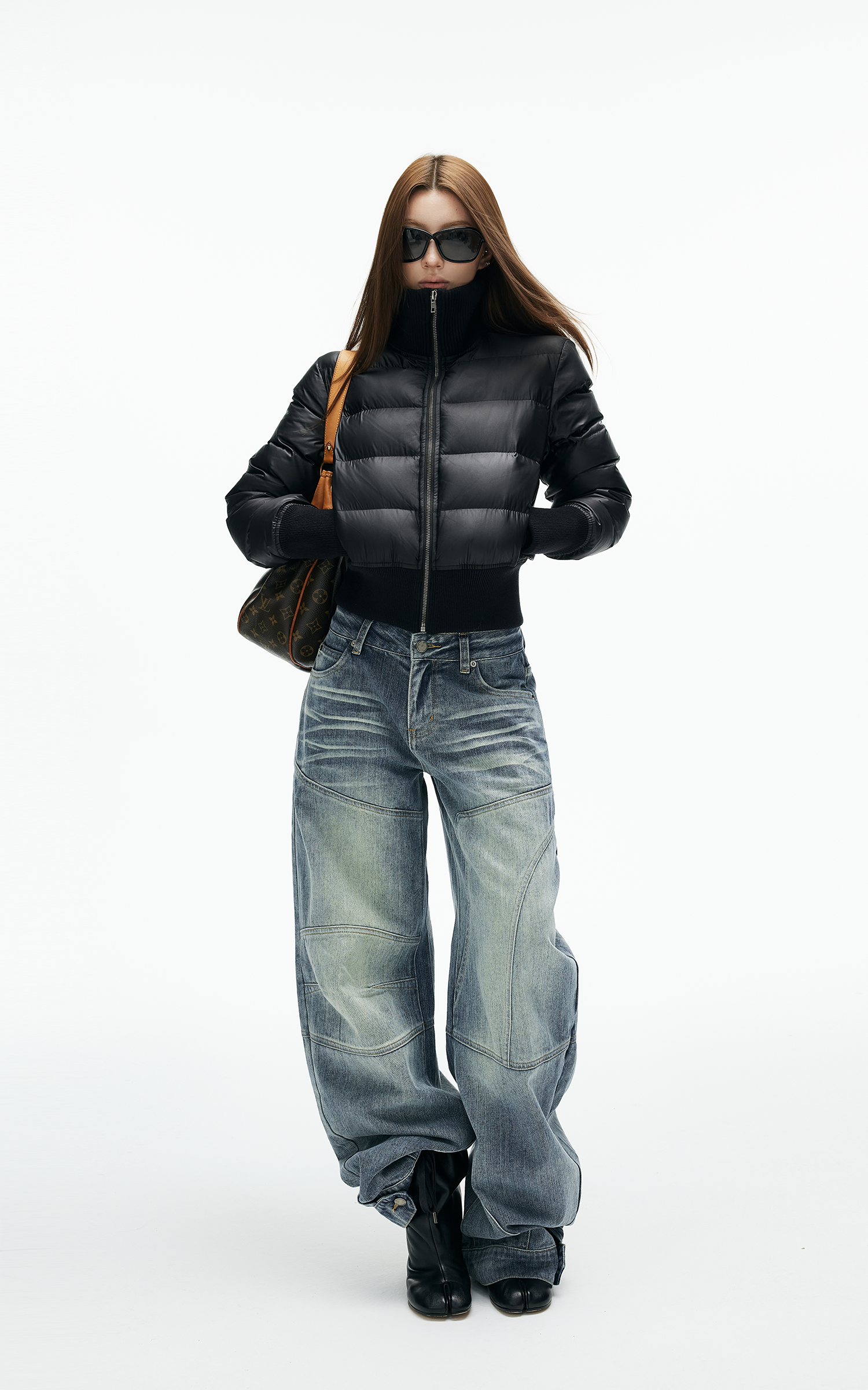 IAMXIAA リブ付きハイネックとカフ付き裾のクロップドパファージャケット