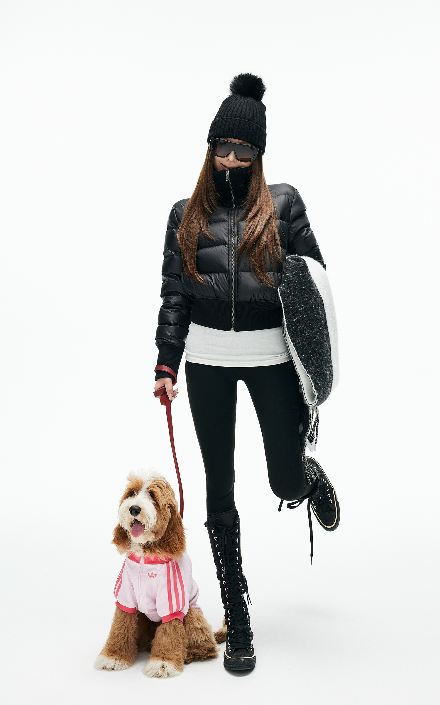 IAMXIAA リブ付きハイネックとカフ付き裾のクロップドパファージャケット