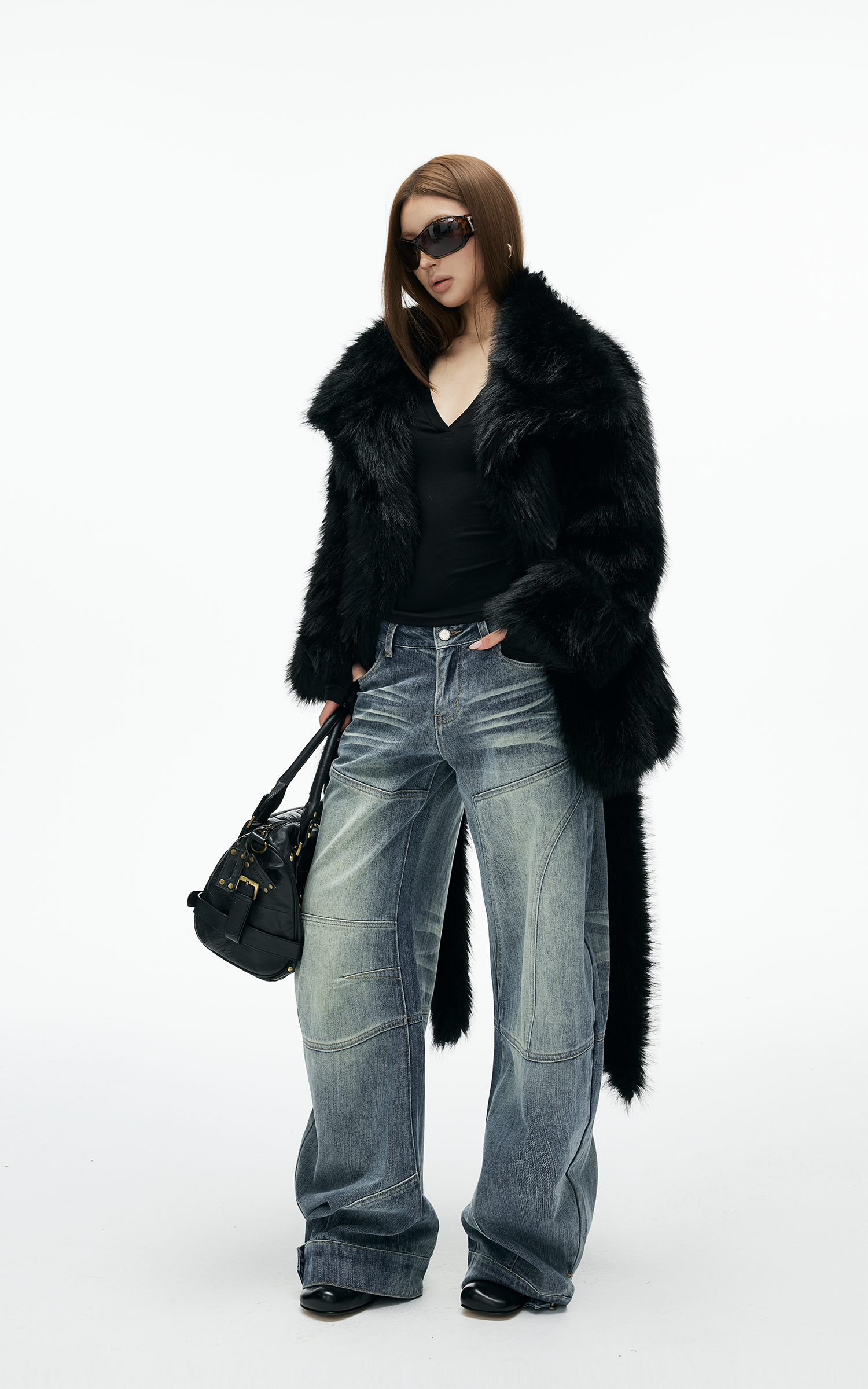 IAMXIAA カーブパネルステッチ付きのストラクチャードワイドレッグデニムパンツ