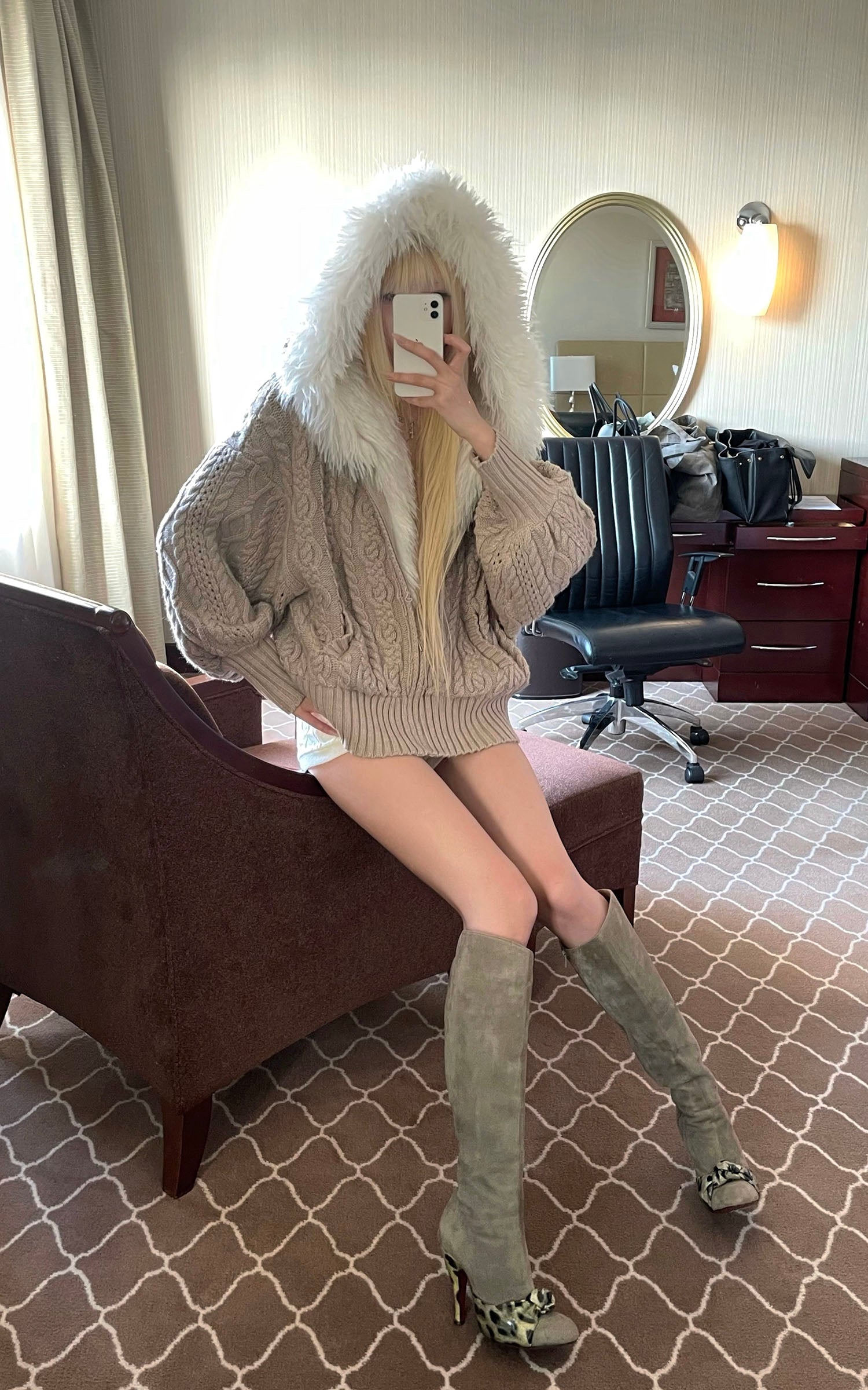 Rase le sol プラッシュライニング付きフードケーブルニットセータージャケット