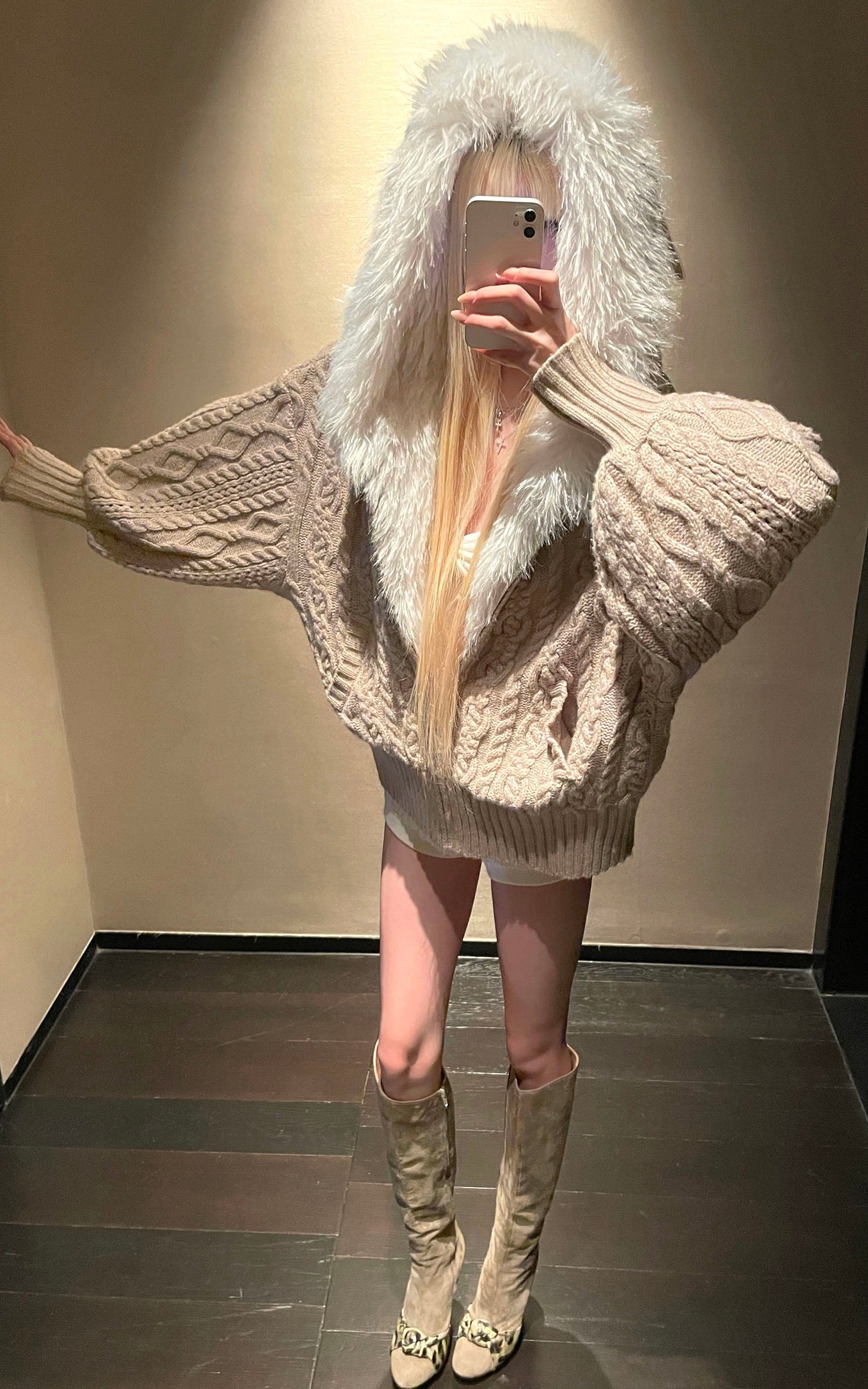 Rase le sol プラッシュライニング付きフードケーブルニットセータージャケット