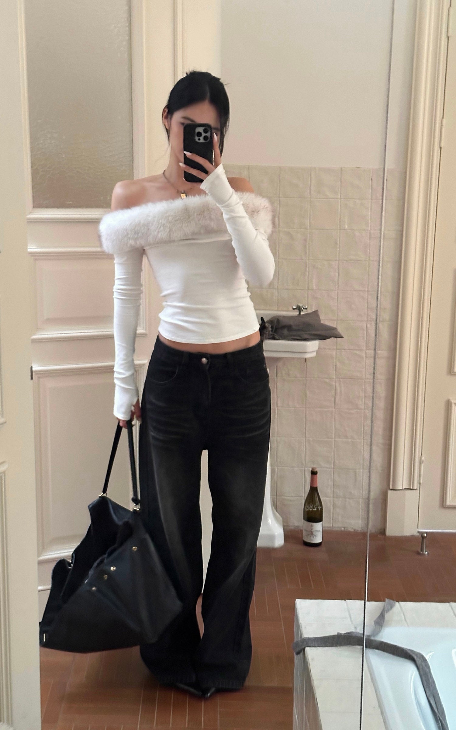 ROVENTE フェイクファーオフショルダー長袖トップ