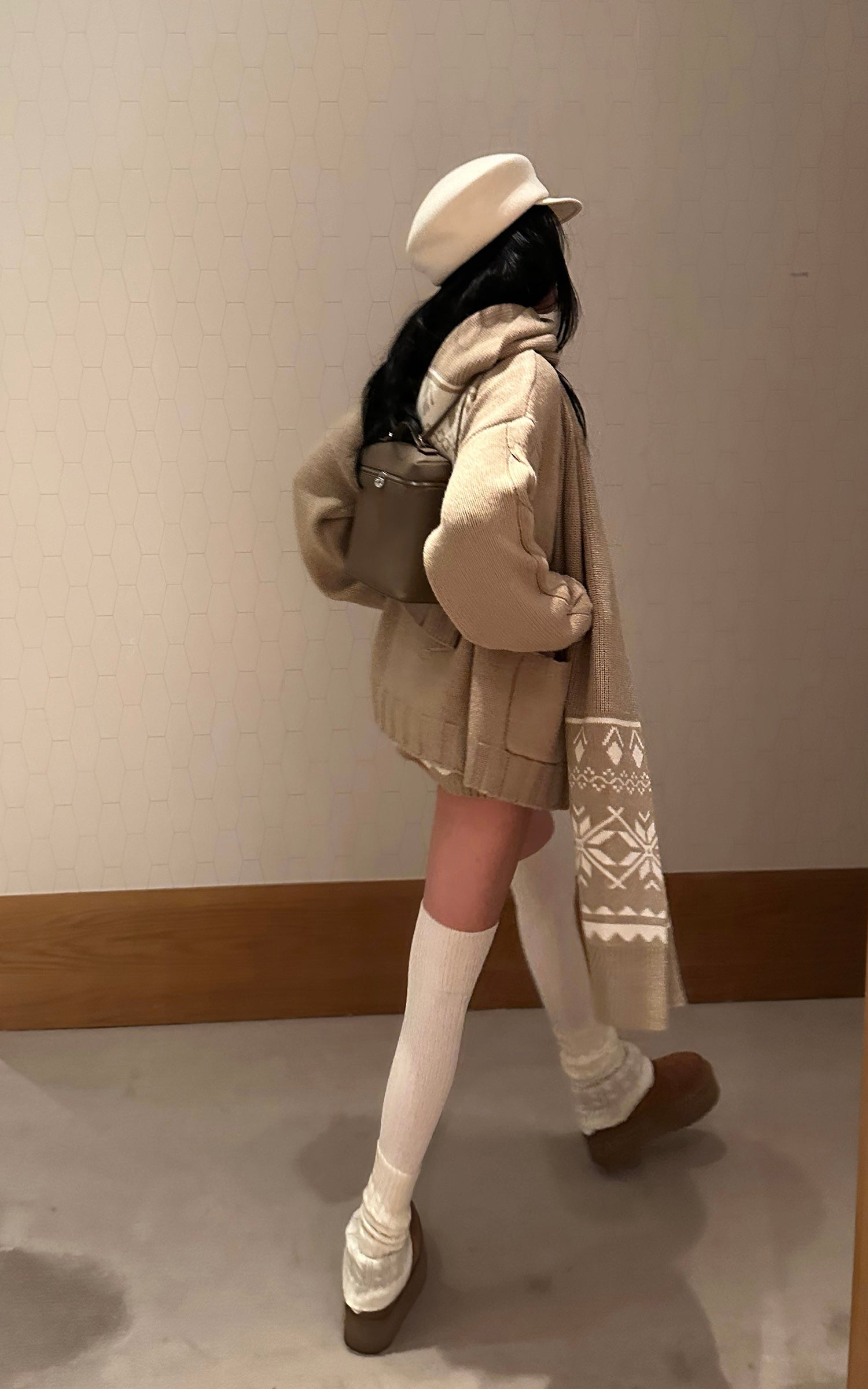 ROVENTE Nordic Jacquard Knit Cardigan Shorts and Scarf Set