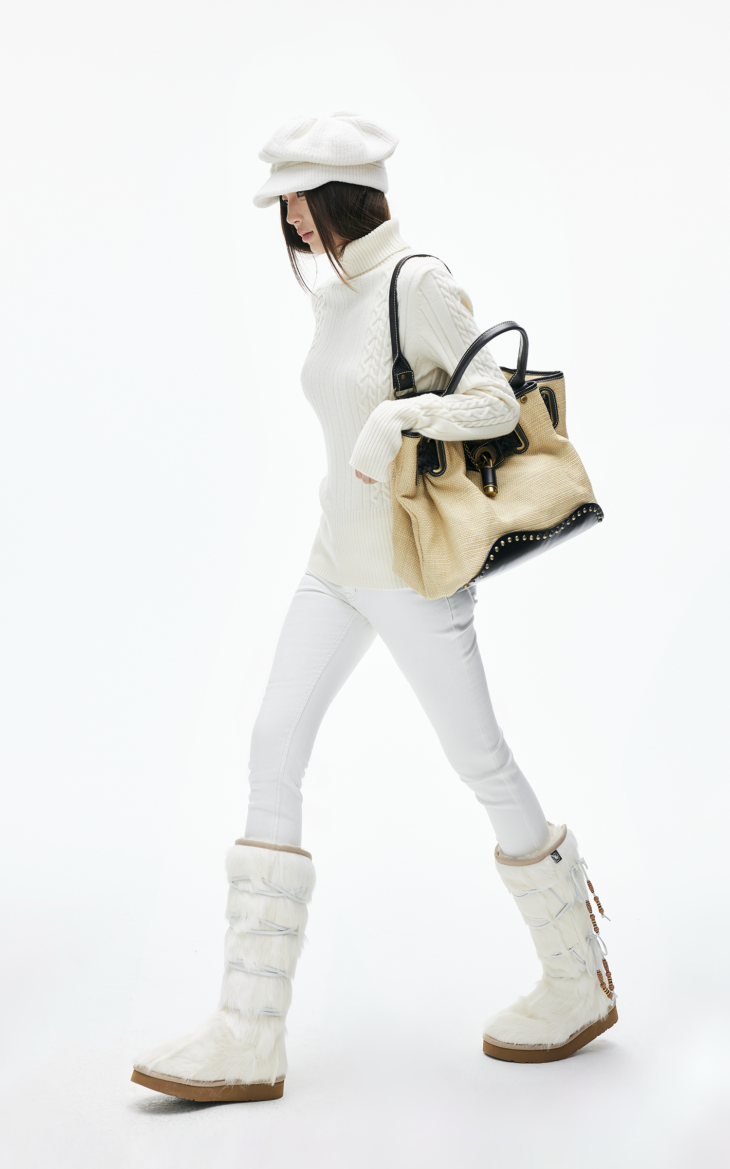 IAMXIAA スキニーローライズホワイトデニムジーンズ