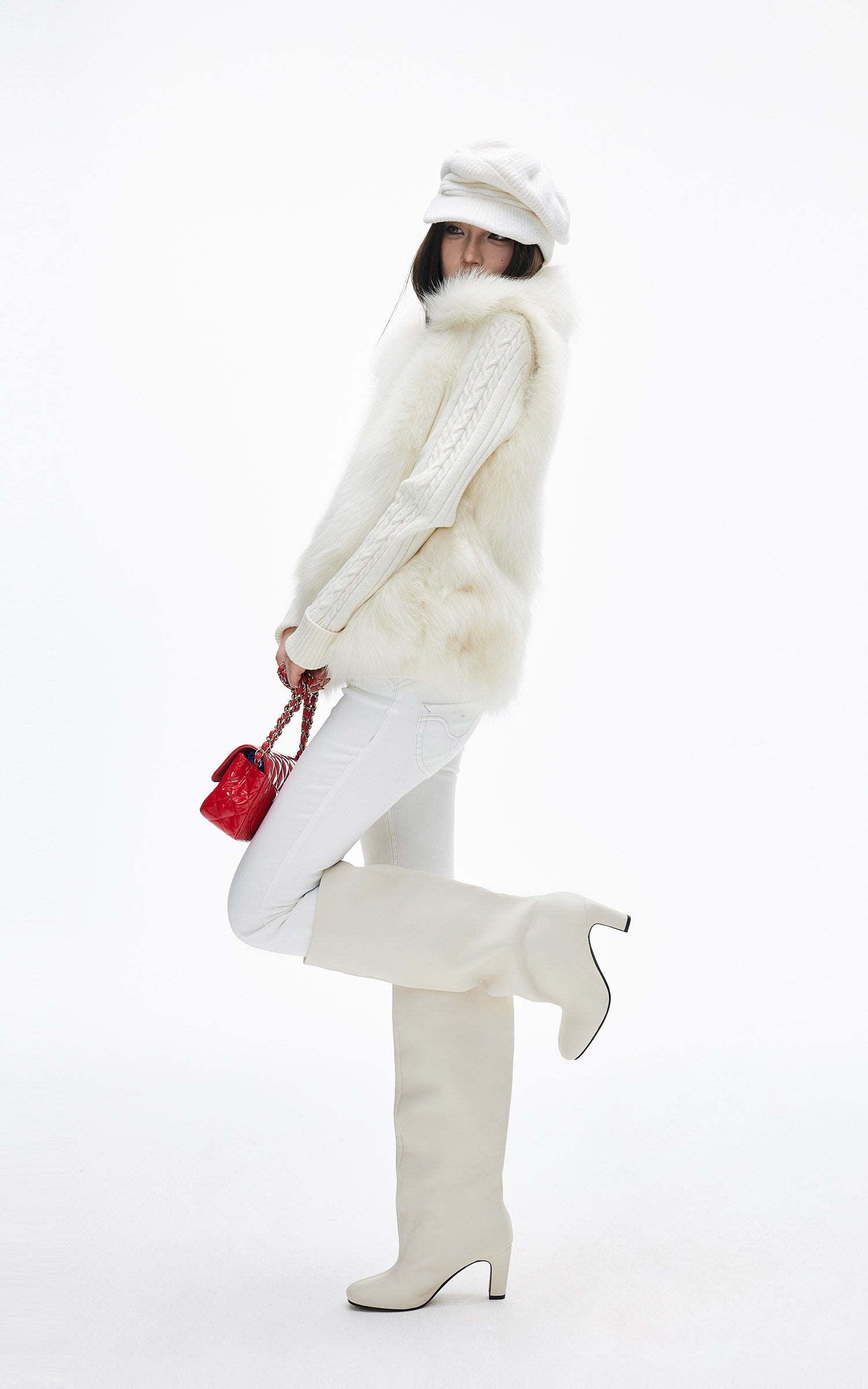 IAMXIAA ケーブルニットリブタートルネックスリムセーター