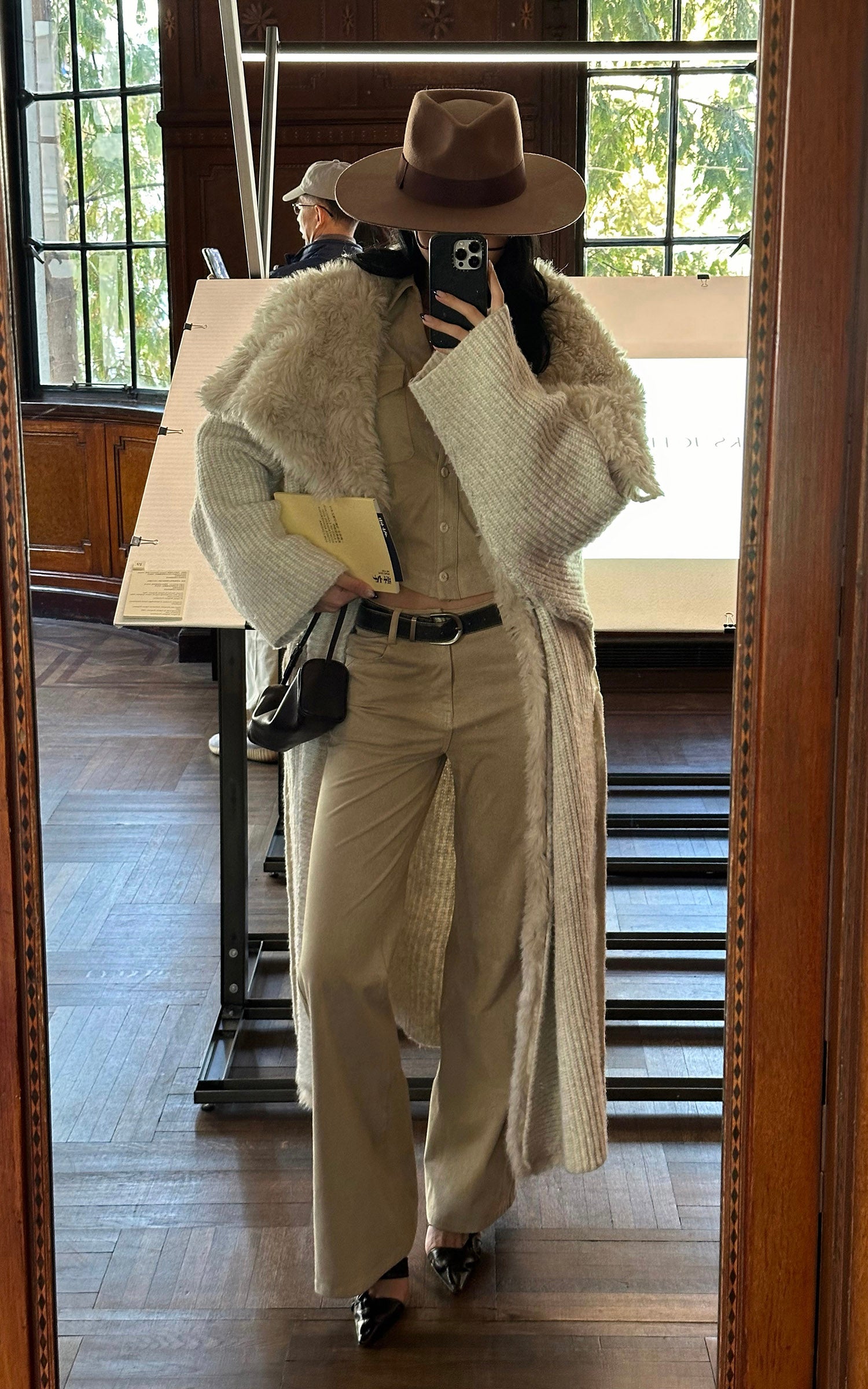 ROVENTE Cropped Utility Shirt