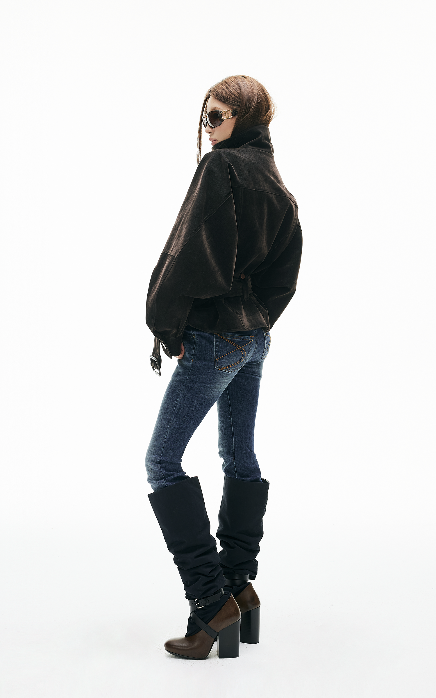 IAMXIAA Low-Rise Slim Flared Jeans