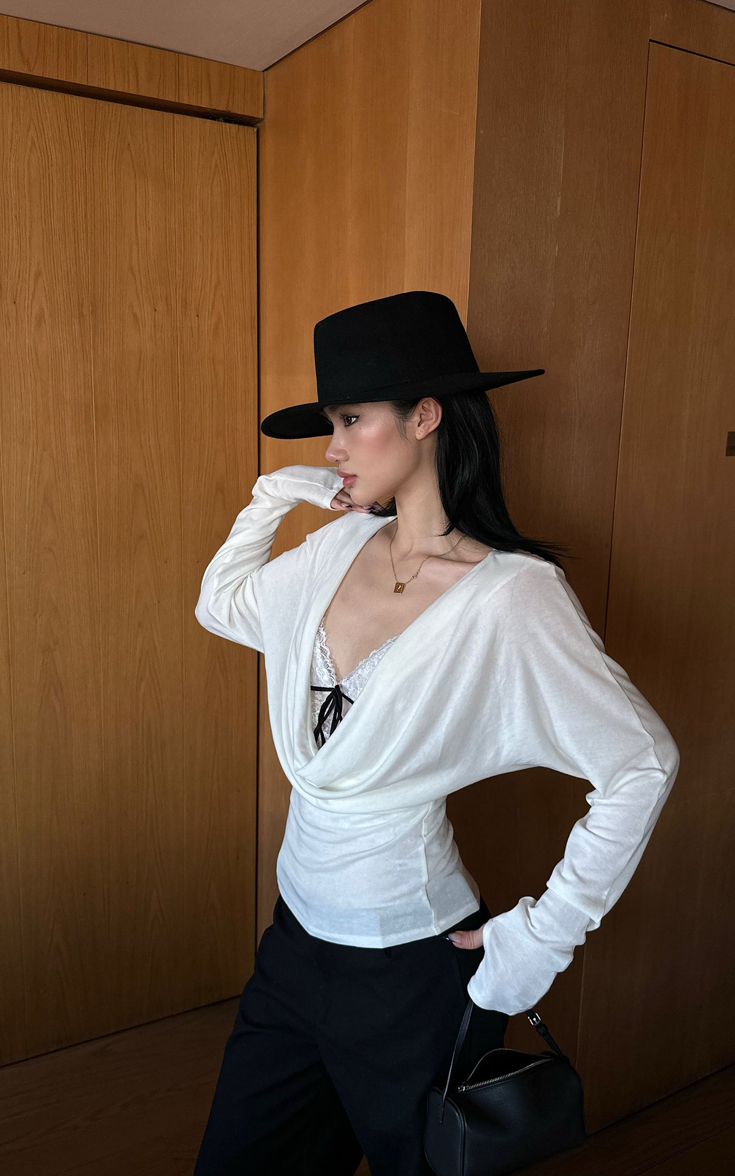 ROVENTE レースタイフロントキャミソールトップ