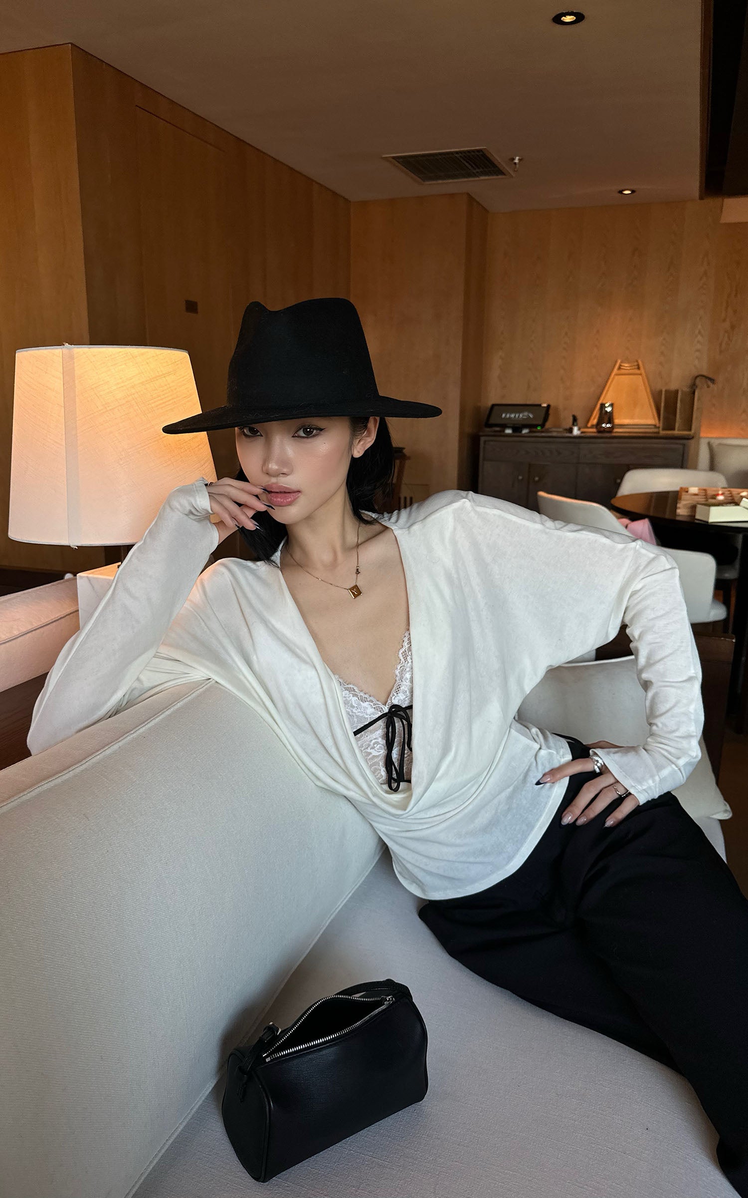 ROVENTE レースタイフロントキャミソールトップ