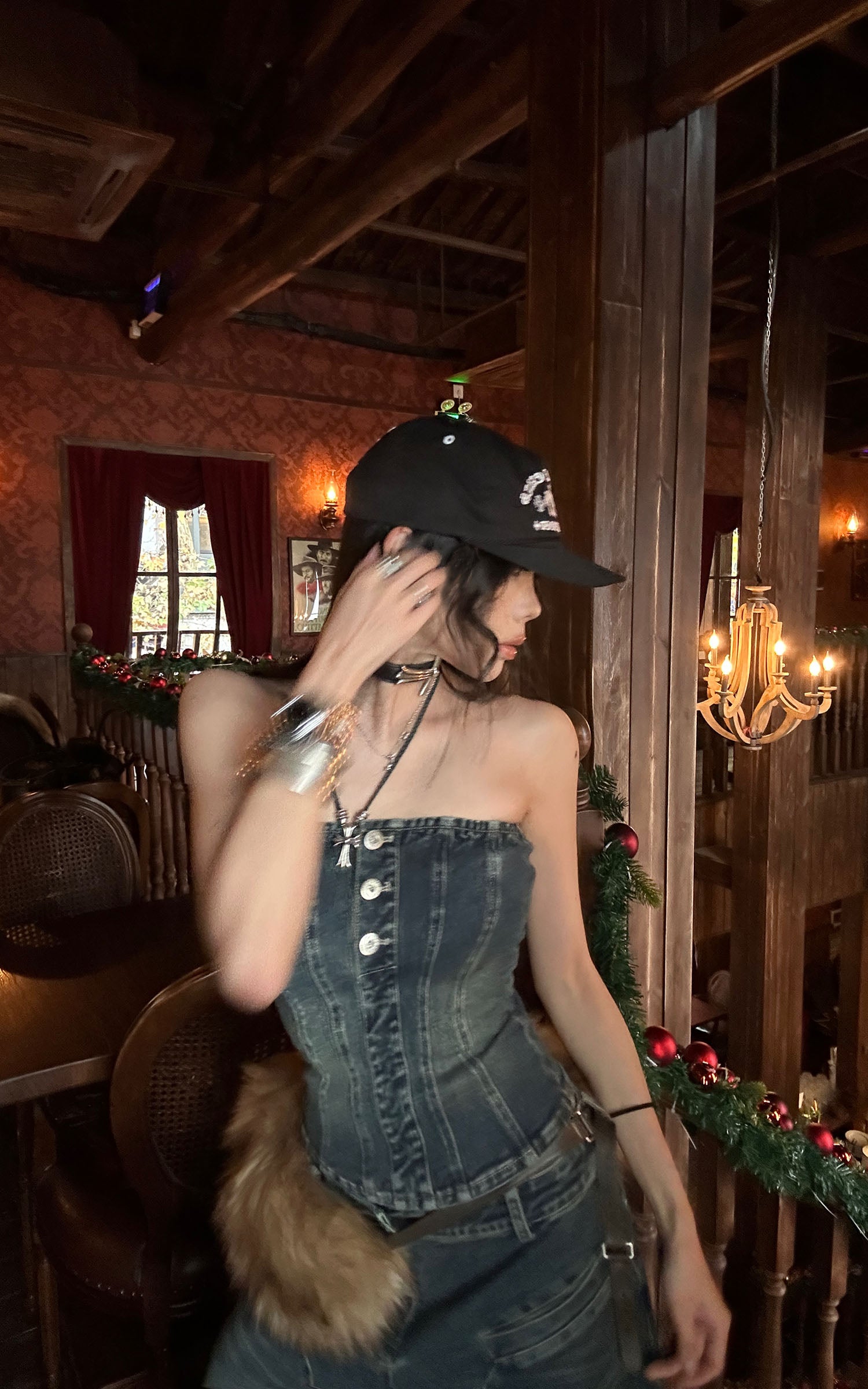 WARDEN EDGE 立体裁断ワイドレッグデニムパンツ