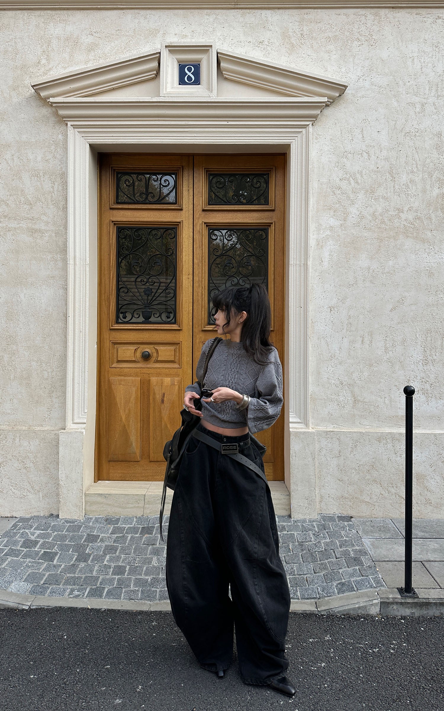 WARDEN EDGE 立体ケーブル編みクロップドセーター