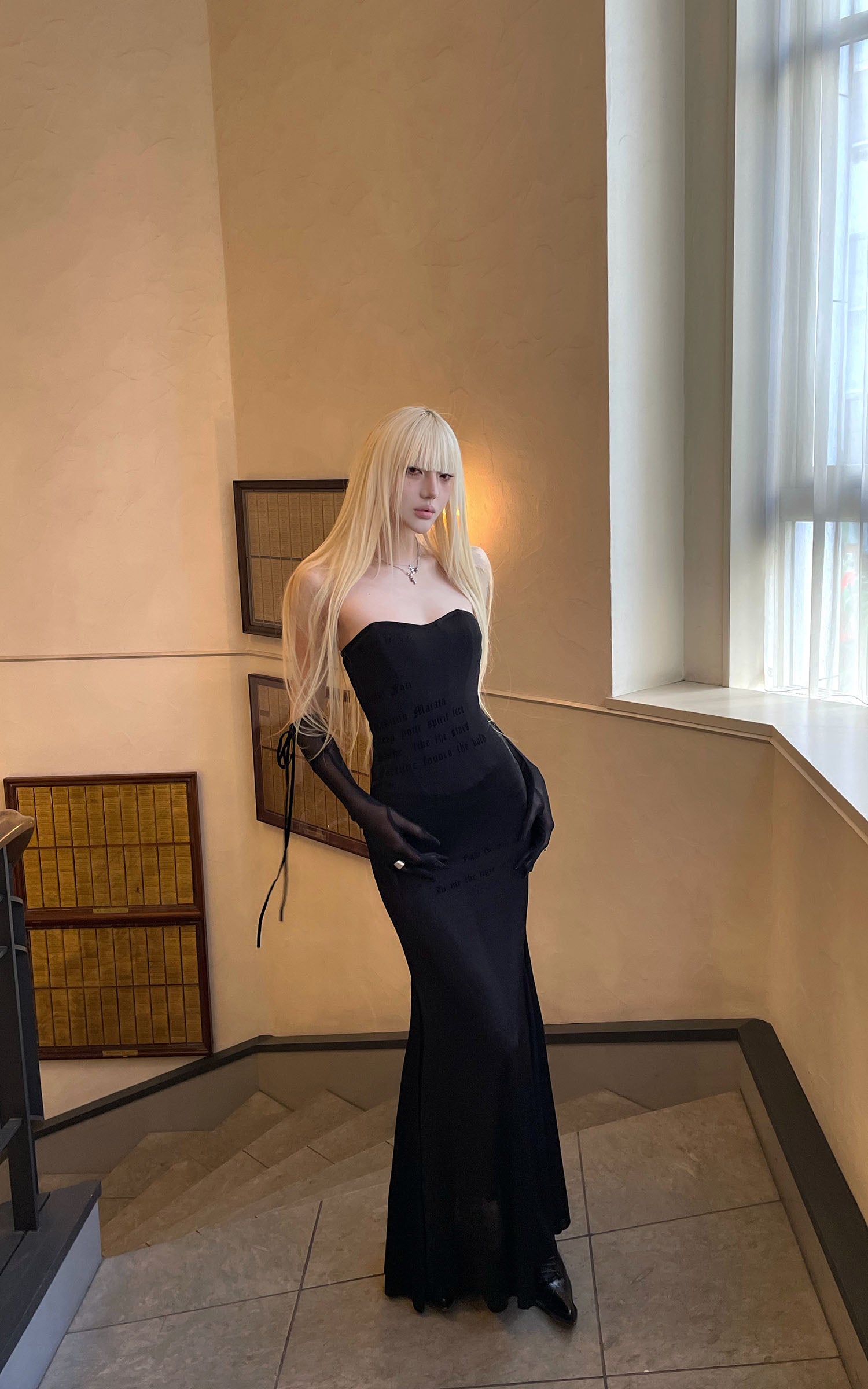 Rase le sol 解体されたケープジャケットとコンター付きフィッシュテールマキシドレスセット