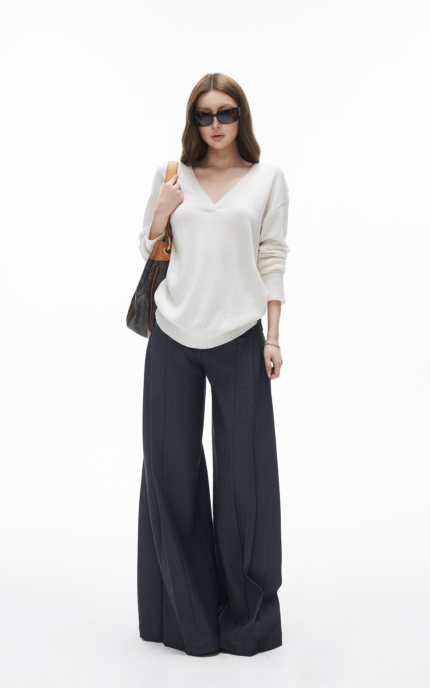 IAMXIAA Relaxed V-Neck Knit Sweater