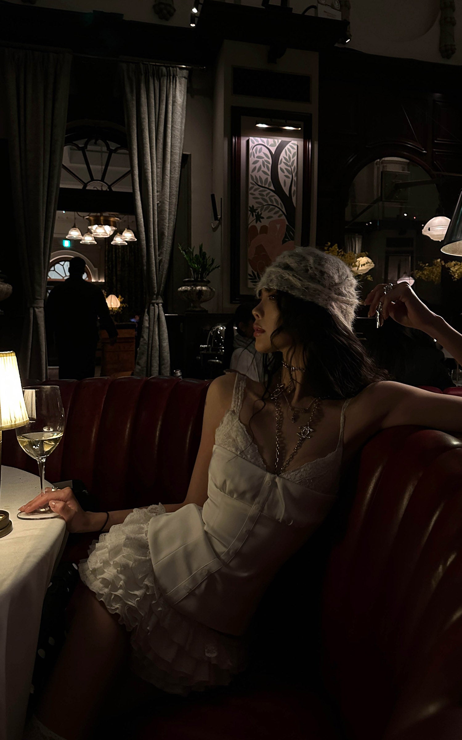 WARDEN EDGE レーストリムキャミトップとレイヤードラッフルミニスカートセット