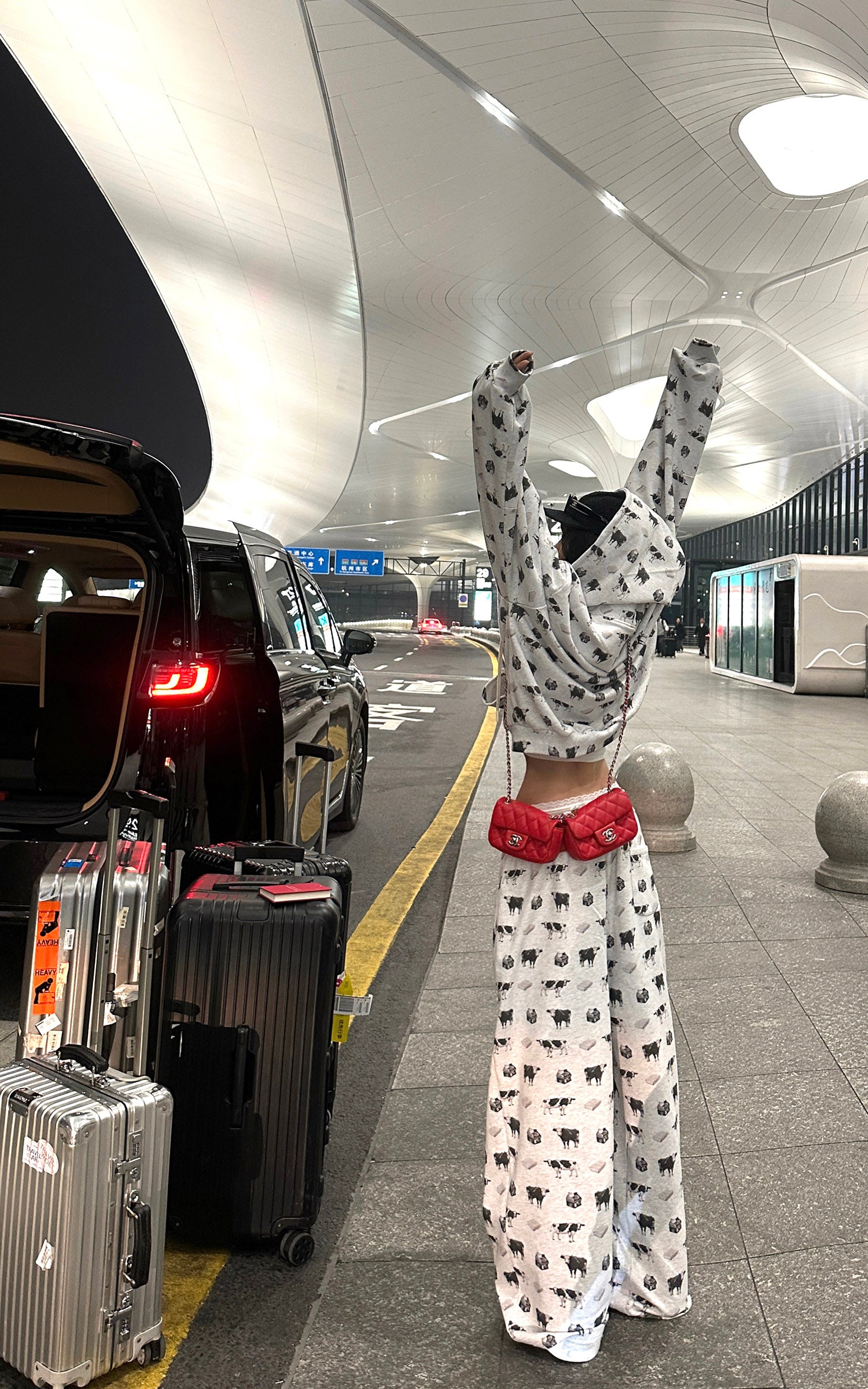 WARDEN EDGE オールオーバープリントフード付きスウェットシャツとワイドレッグスウェットパンツセット