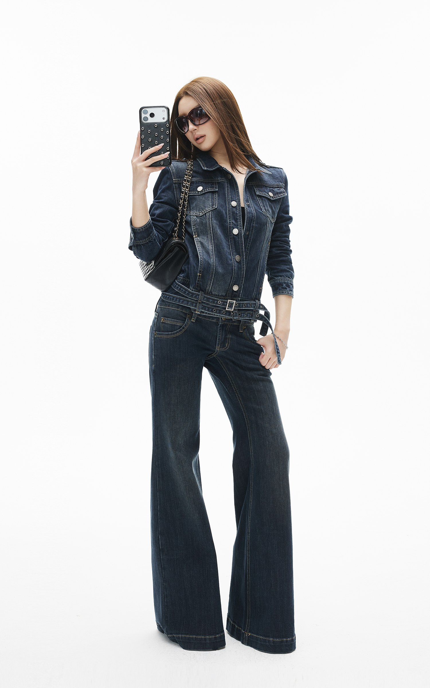 IAMXIAA Low-Rise Fitted Flared Jeans