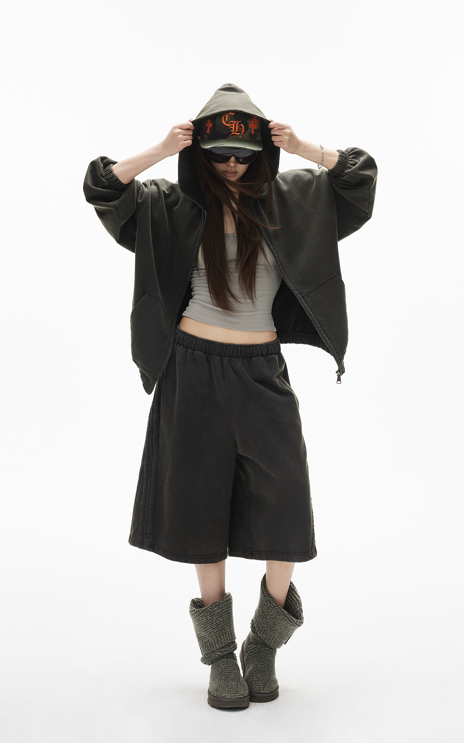 IAMXIAA ヴィンテージウォッシュジップアップフーディー＆クロップドスウェットパンツセット