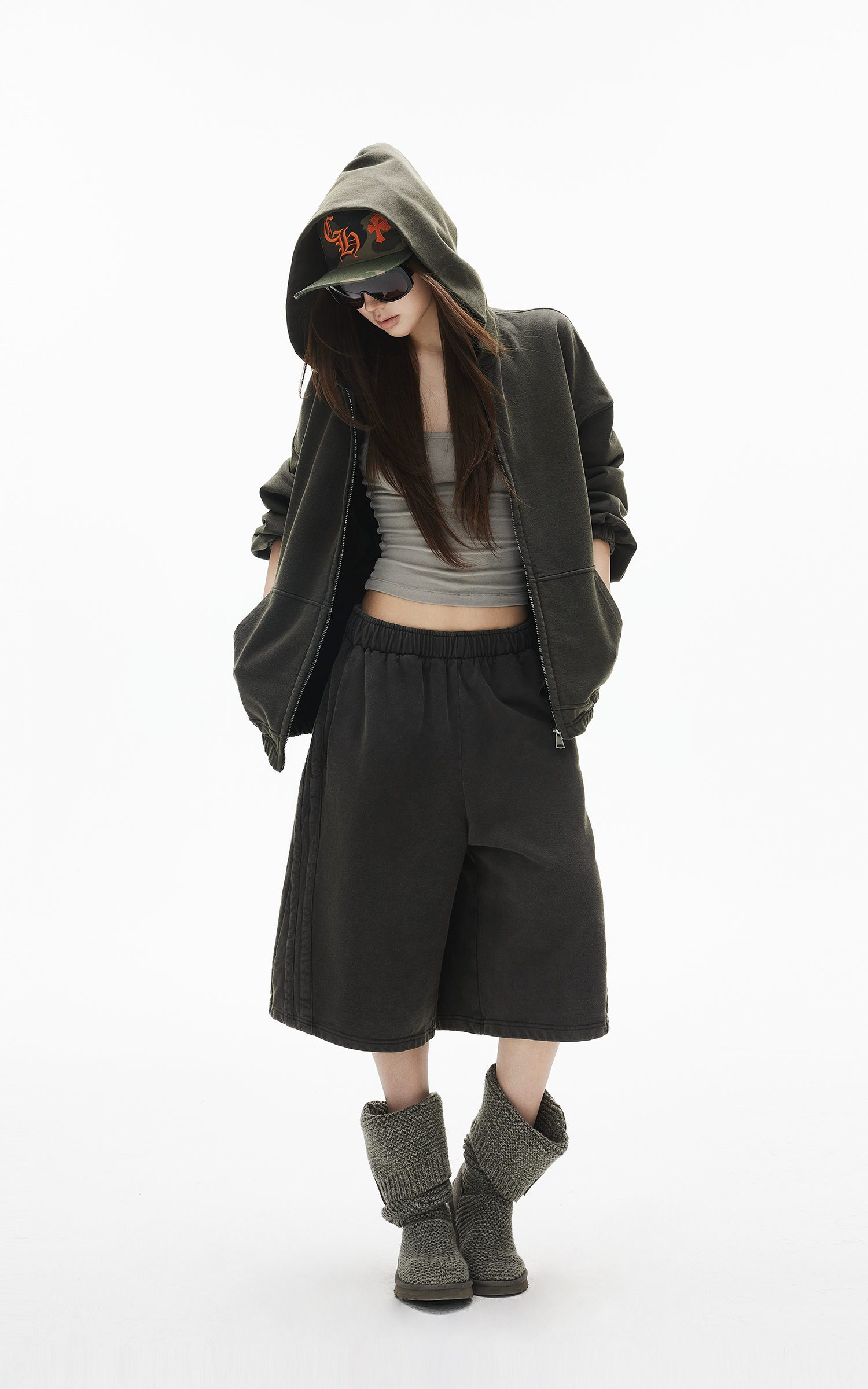 IAMXIAA ヴィンテージウォッシュジップアップフーディー＆クロップドスウェットパンツセット