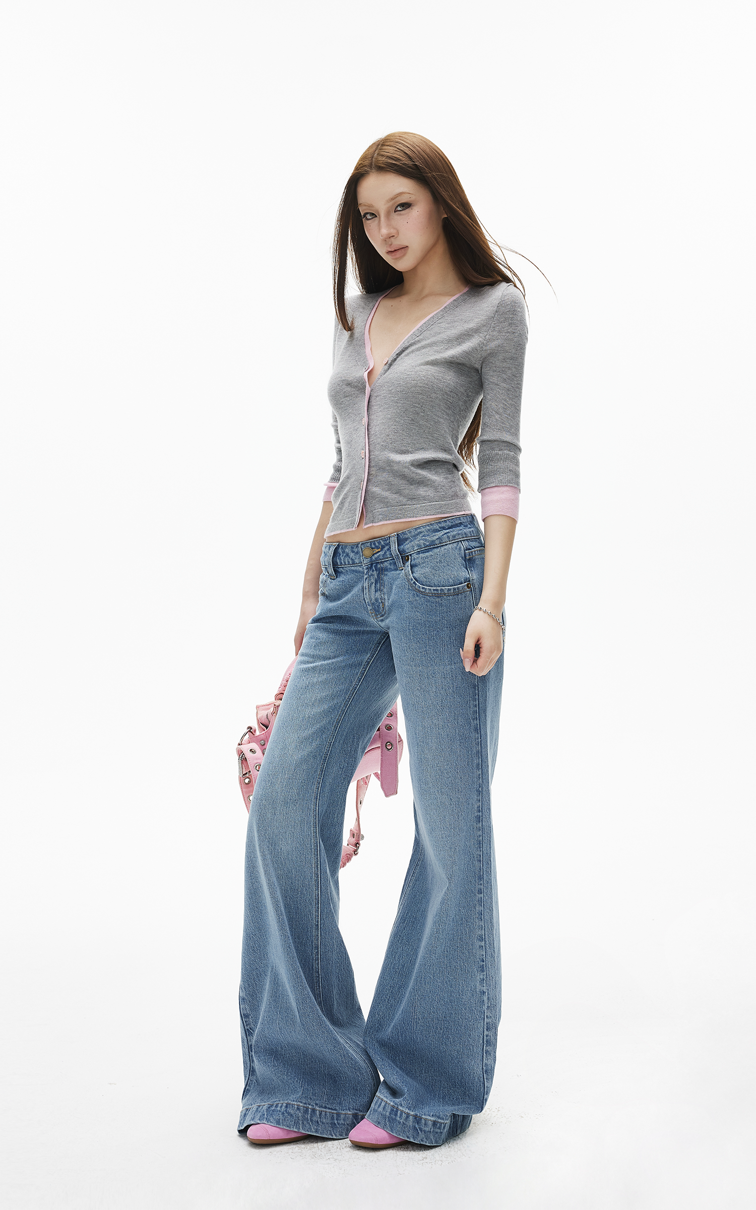 IAMXIAA コントラストトリム Vネック フィットニットカーディガン