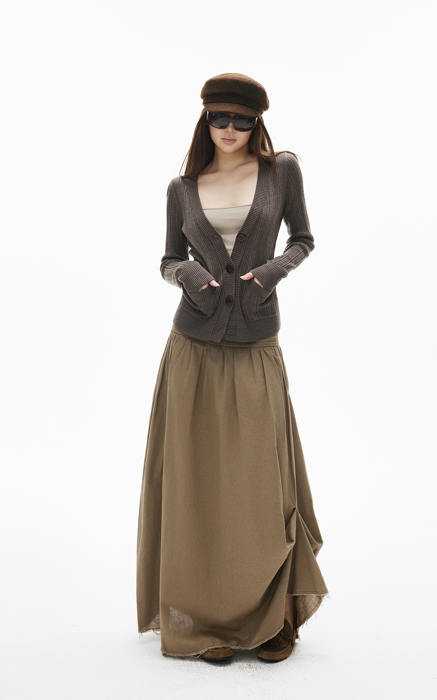 IAMXIAA リブ編みディープVフィットニットカーディガン