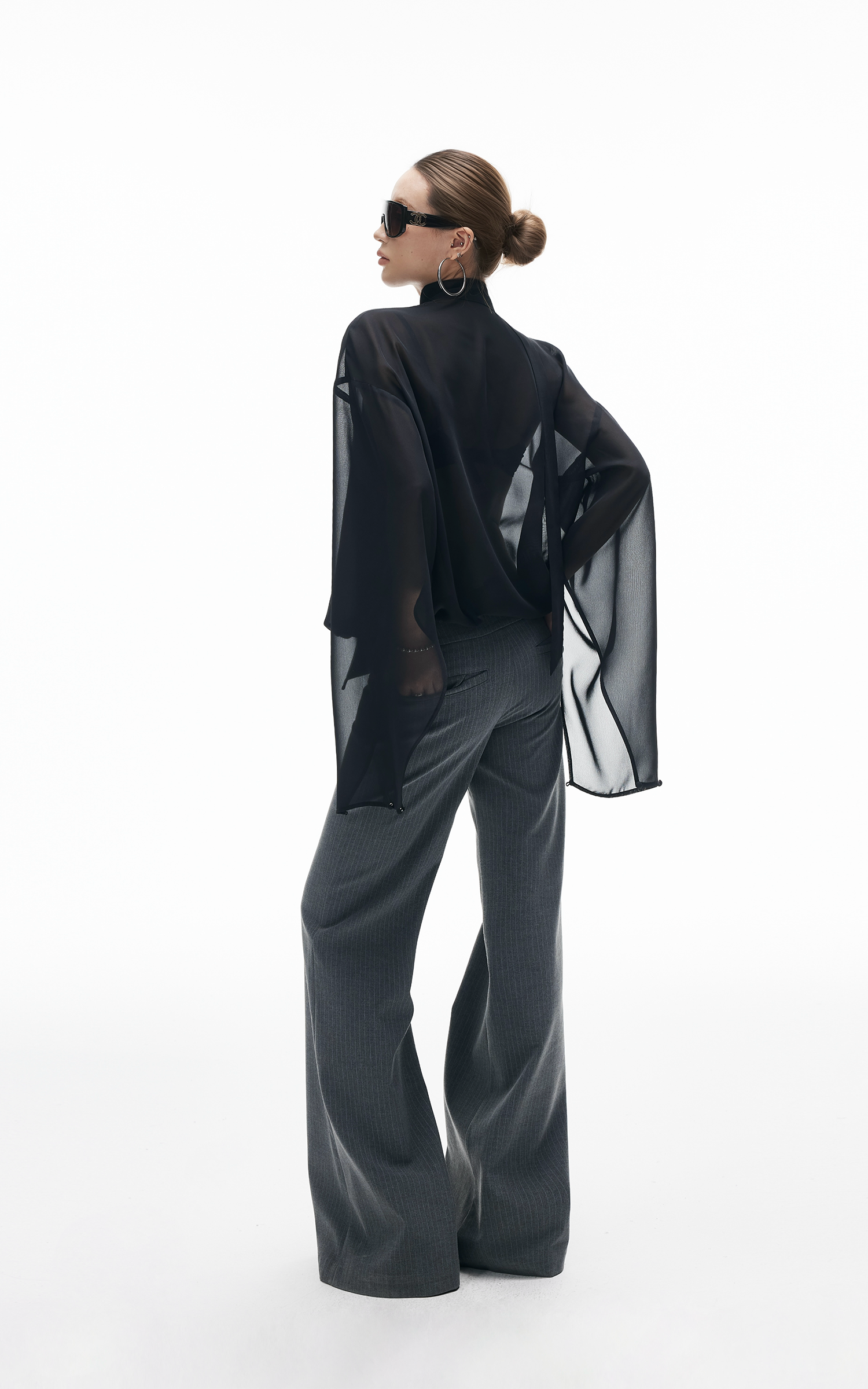 IAMXIAA スカーフ付きシアーシフォンブラウス