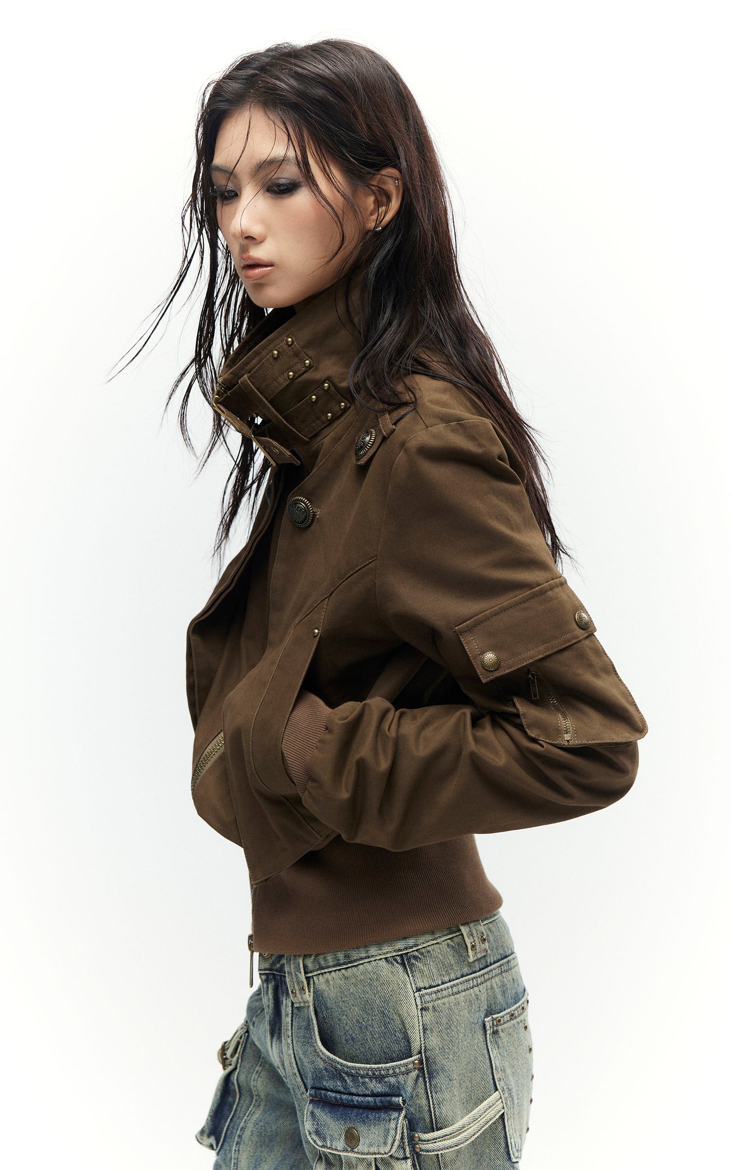Low pixel Buckled Stand Collar Cropped Utility Jacket