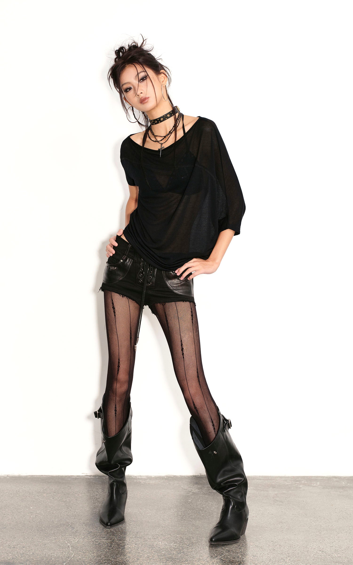 Low pixel レースアップディストレストショーツ（取り外し可能なユーティリティポケット付き）