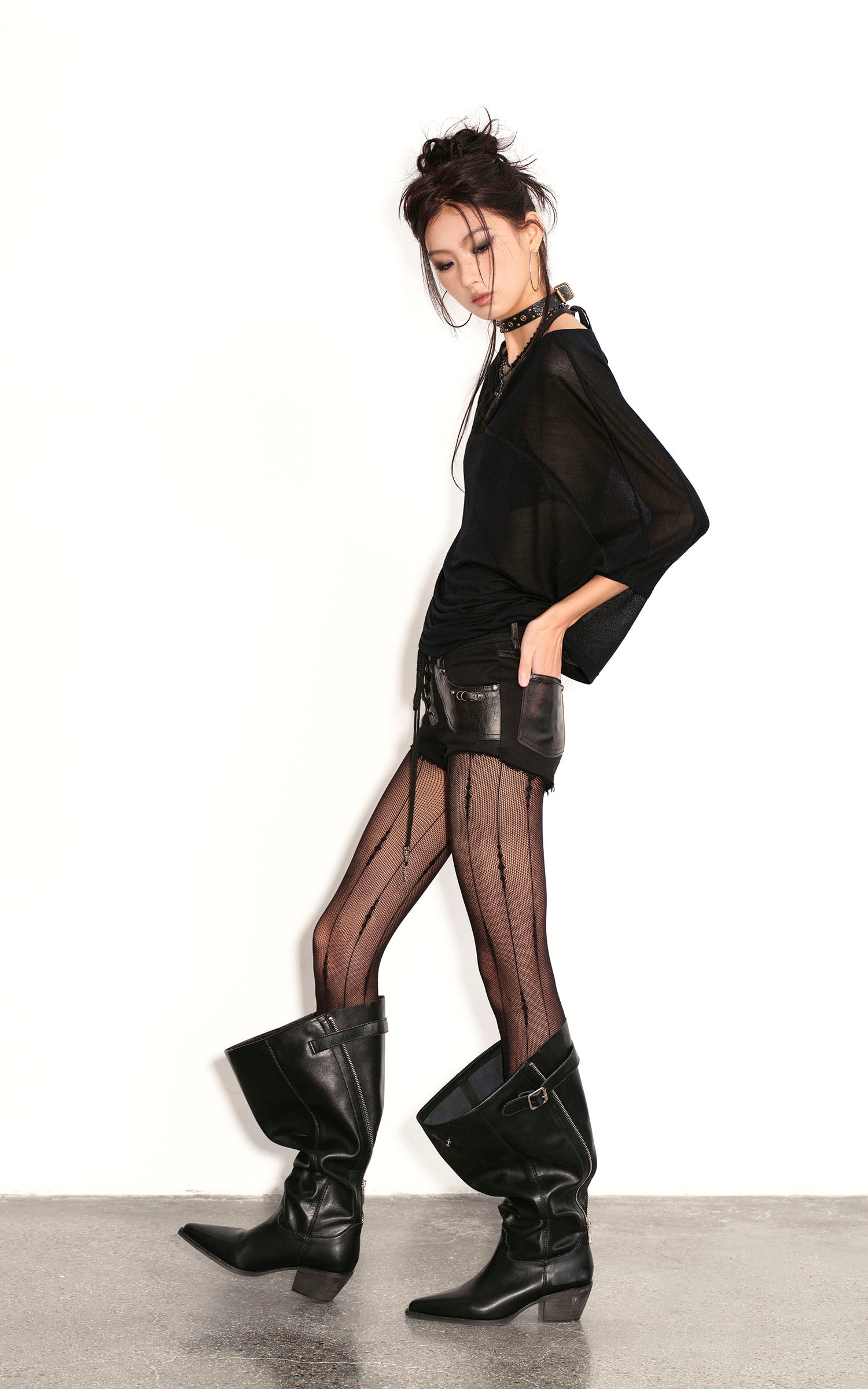 Low pixel レースアップディストレストショーツ（取り外し可能なユーティリティポケット付き）